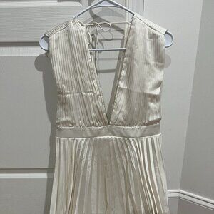 Abercrombie & Fitch Giselle Pleated Mini Dress White Size M Petite